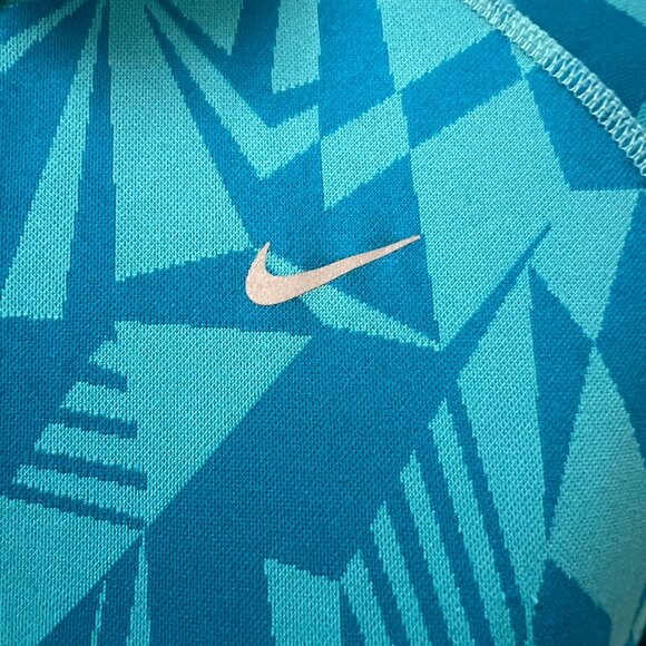 NIKE DRI-FIT Running Long Sleeved Half Zip Size Medium - Picture 12 of 12